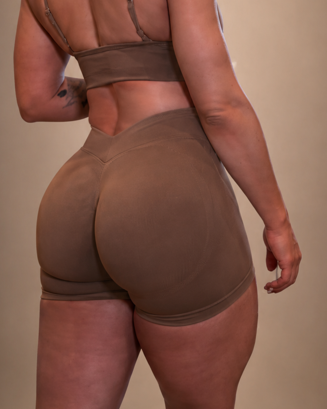 V-Sculpt Shorts