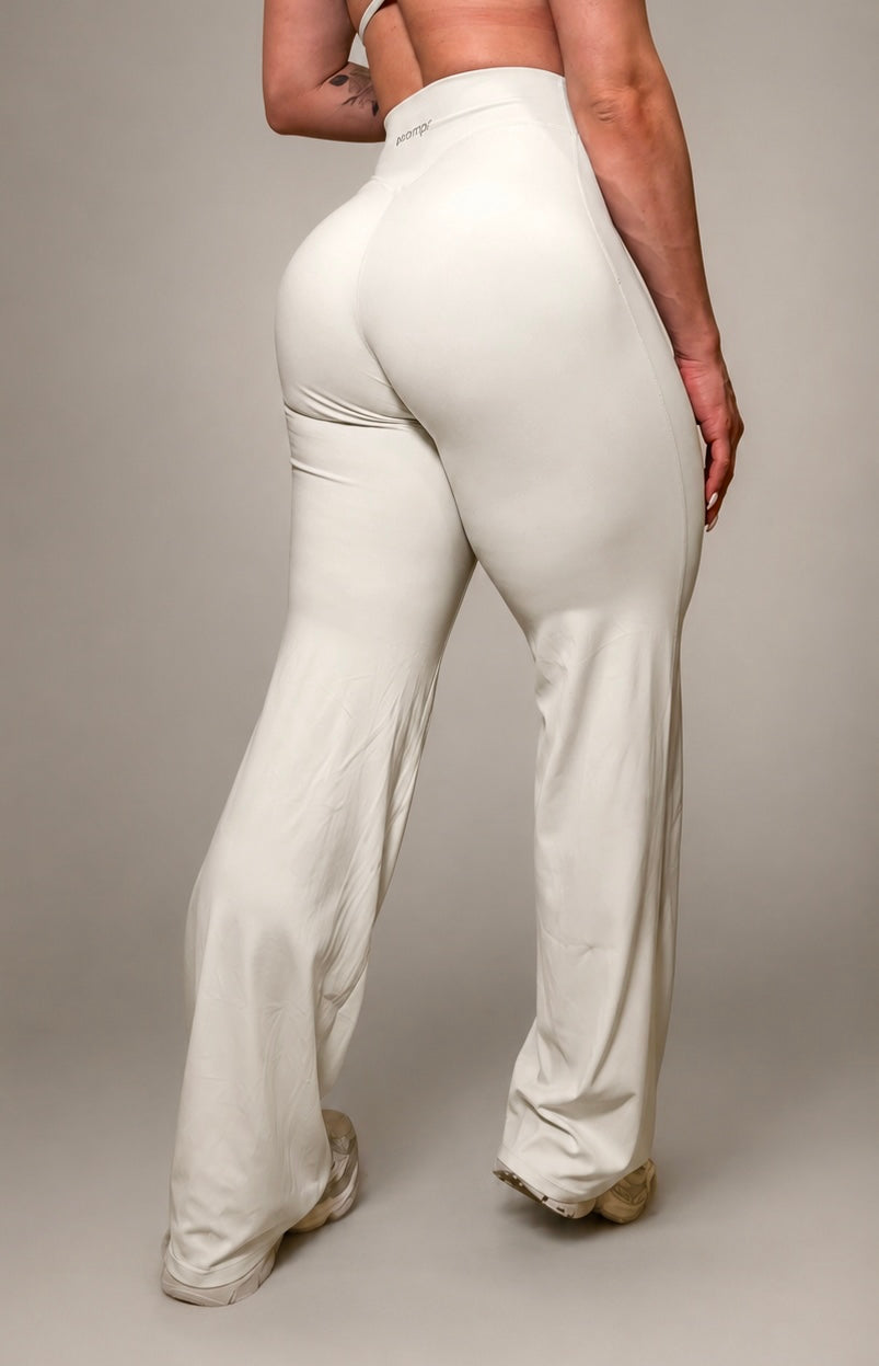 Essential Wide Leg Pants