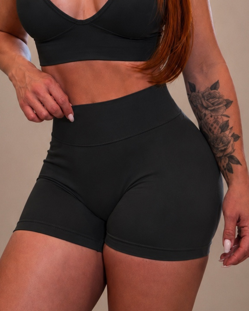 V-Sculpt Shorts
